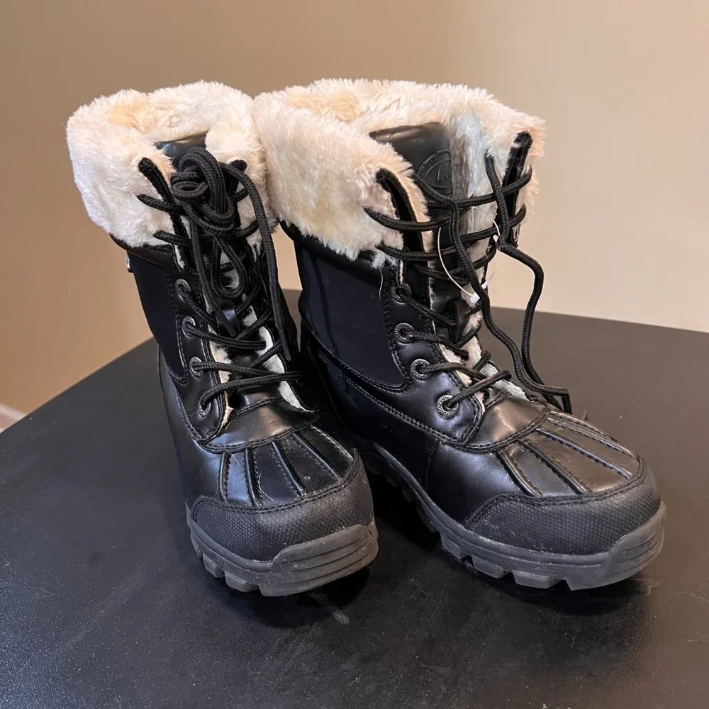 Lugz boots size 4.5 black boots